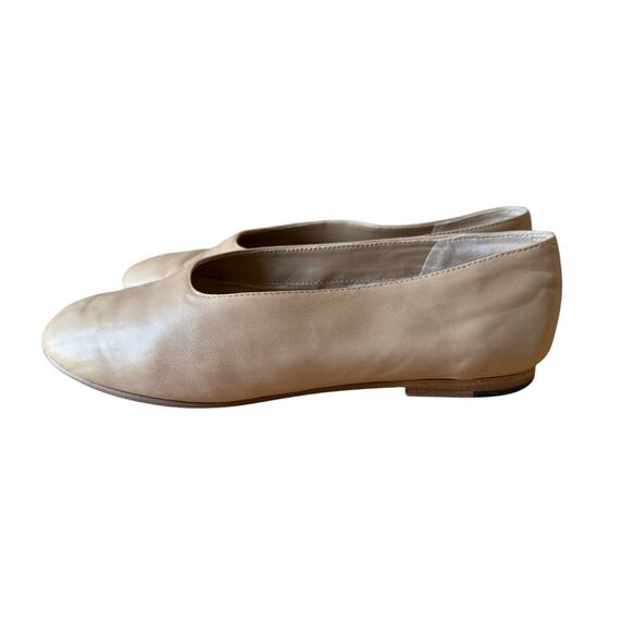 VINCE. Fawn Beige Leather Maxwell Round Toe Slip On Flats Size 6 - Picture 4 of 7
